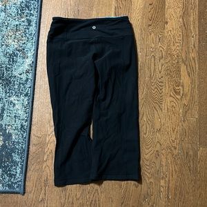 reversible capri leggings